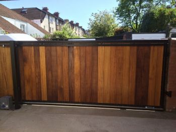 Automatic sliding gate in Redland Bristol