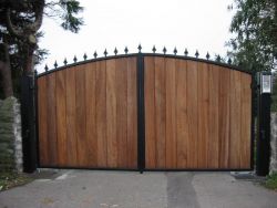 Driveway Wooden Gates 25 Gallery