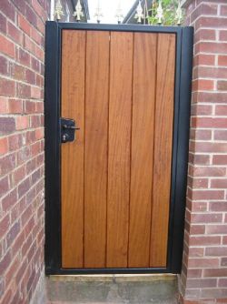 Large Pedestrian Wooden Gate 17a Gallery