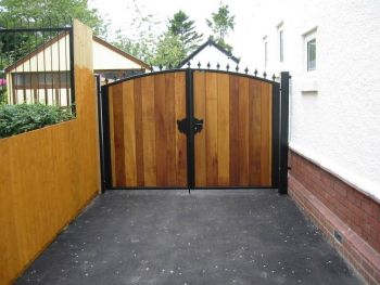 Wooden Driveway Gate 13