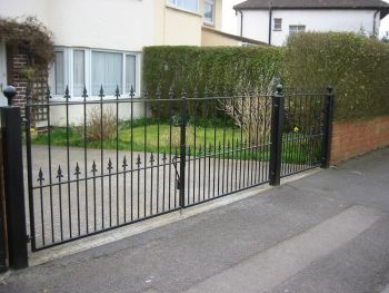 Small Driveway Gate 10