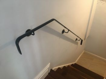 Redland wall rail