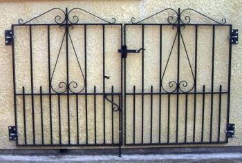 Small Driveway Gates 17