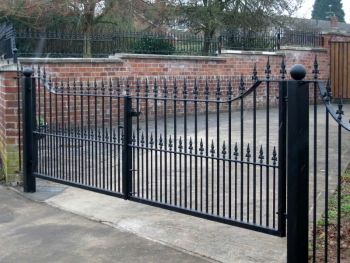 Gates and Railings 11c