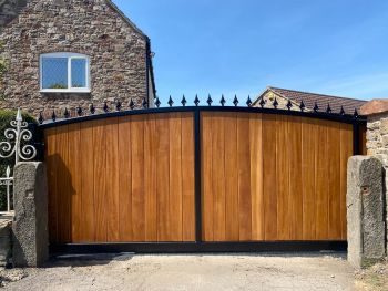 Sliding Gate 13