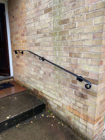 Wall handrail